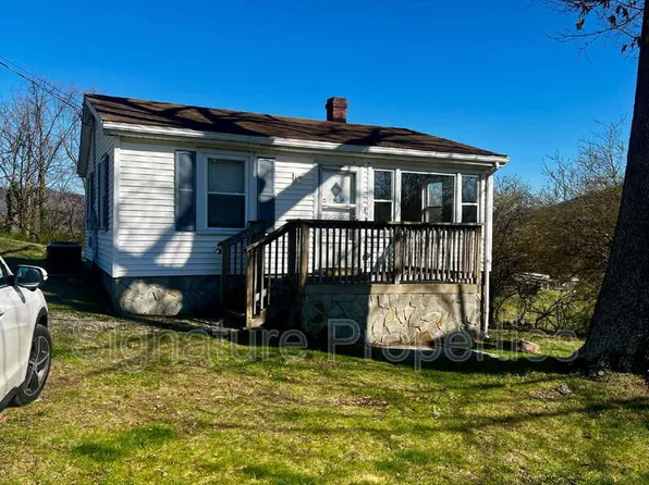 414 Bryant Rd, Roanoke, VA 24019