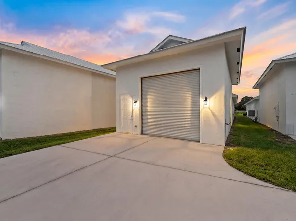 4984 SE Railway Avenue, Stuart, FL 34997