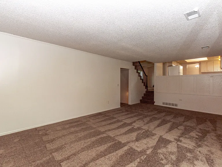 6674 Braun Ct — Photo 24