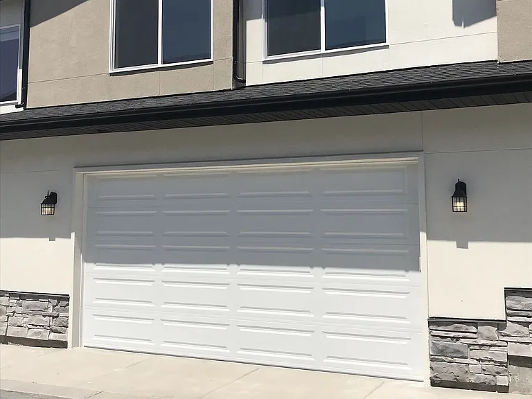 421 W 40 S — Photo 11