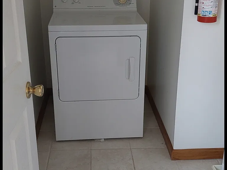 211 Maple St — Photo 7