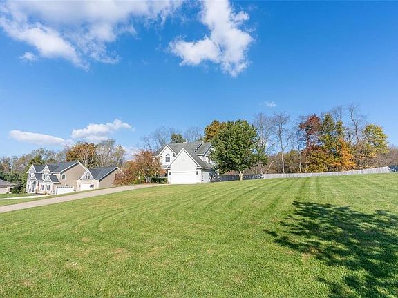 2nd image of 87 Deer Valley Dr