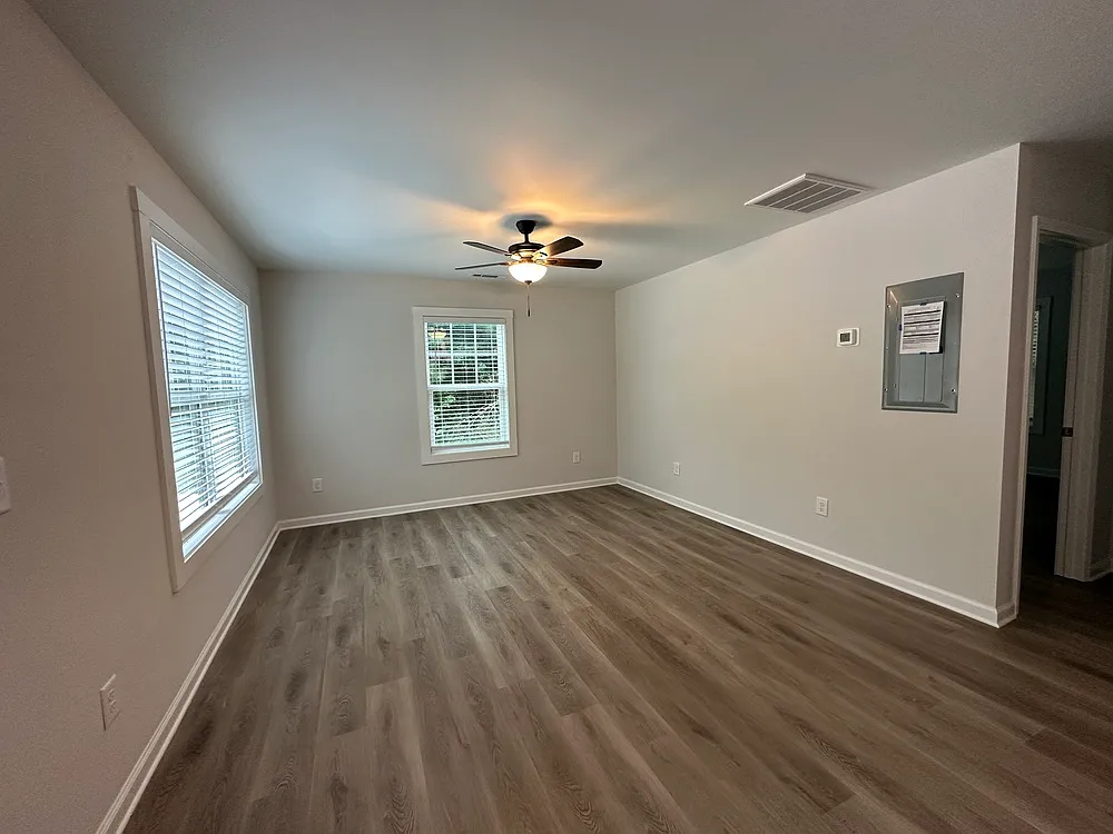 54 Miller Rd — Photo 3