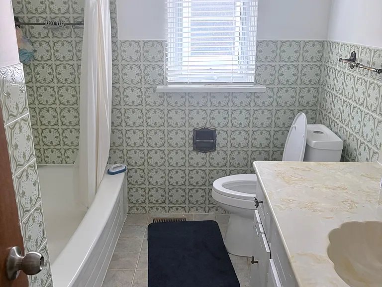 614 Ross St — Photo 9