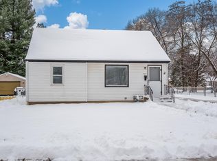 1003 E Hosmer St, Loves Park, IL 61111