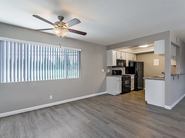 13919 Coteau Dr — Photo 1