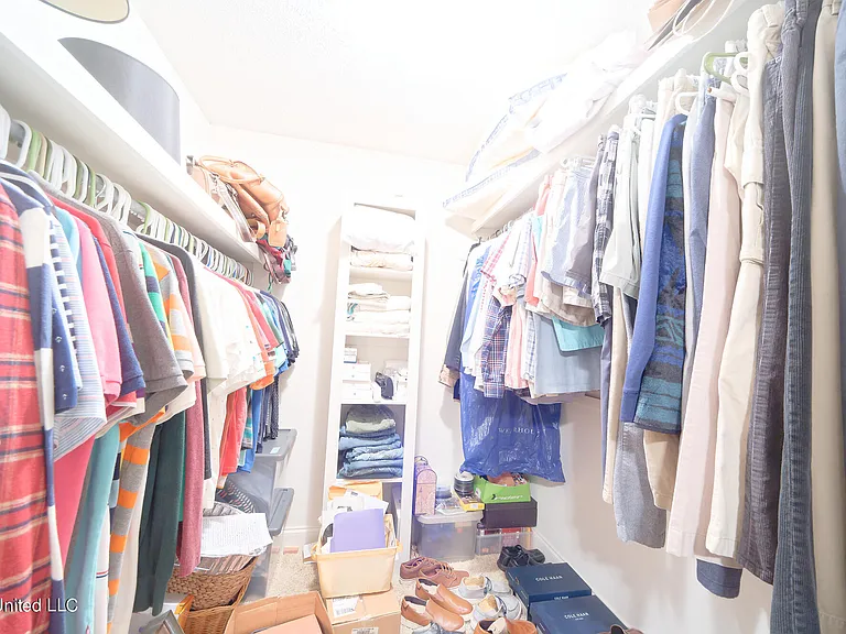 408 Green Tree Pl — Photo 20