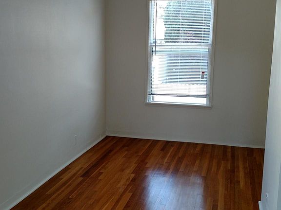 3rd image of 911 11th St #54nk0e4y6