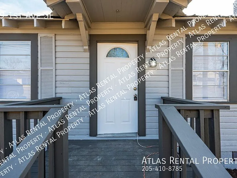 49 1st Ave SE — Photo 2