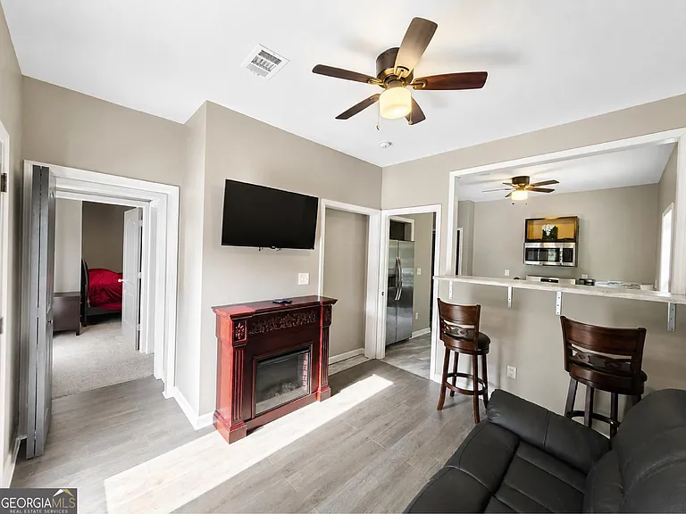 5589 River Rd #B — Photo 18