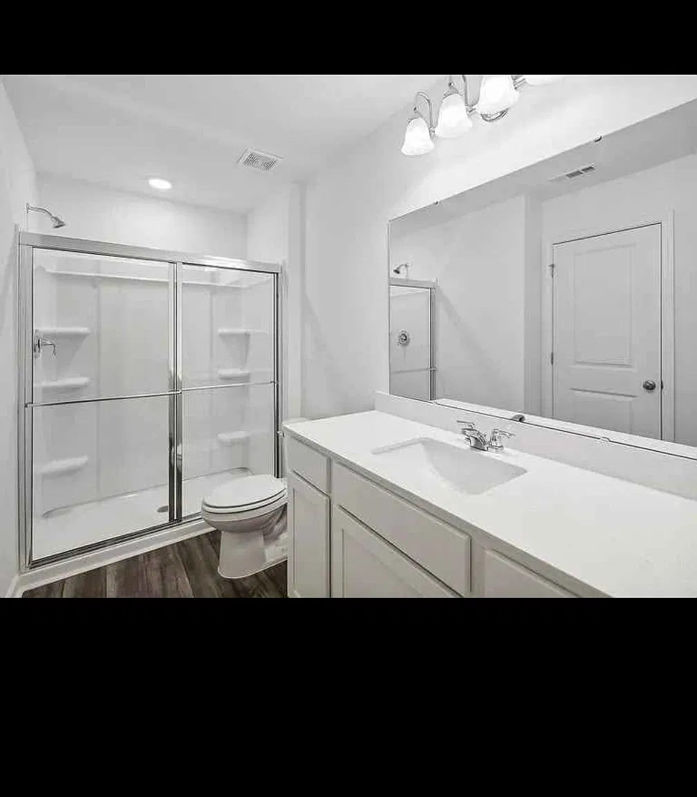3 bed, 2.5 bath, 1600 sqft, $2,060 — Photo 4