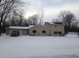 1601 Colwood Rd, Caro, MI 48723