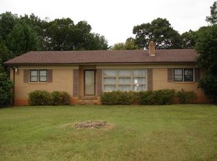 1516 Chase High Rd, Forest City, NC 28043