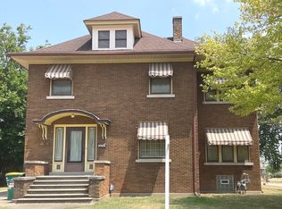 110 Pleasant St, Joliet, IL 60436
