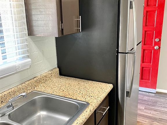 5th image of 6725 N 17th Ave #7