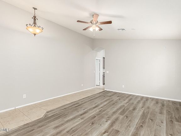 4th image of 37094 W LEONESSA Avenue