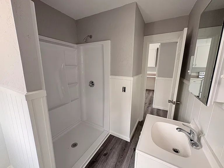 19 Saint Elizabeth St #4 — Photo 5
