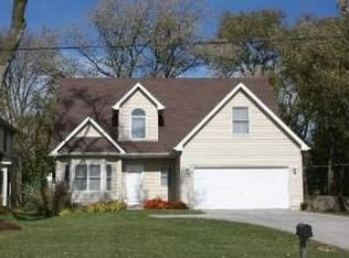 2150 63rd St, Downers Grove, IL 60516