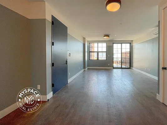 Rented by MySpaceNYC | media 6
