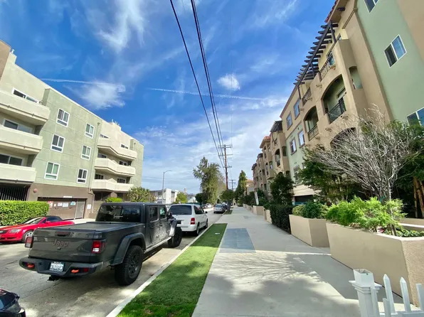 (undisclosed Address), North Hollywood, CA 91602