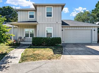 25092 Amber Ct, Veneta, OR 97487