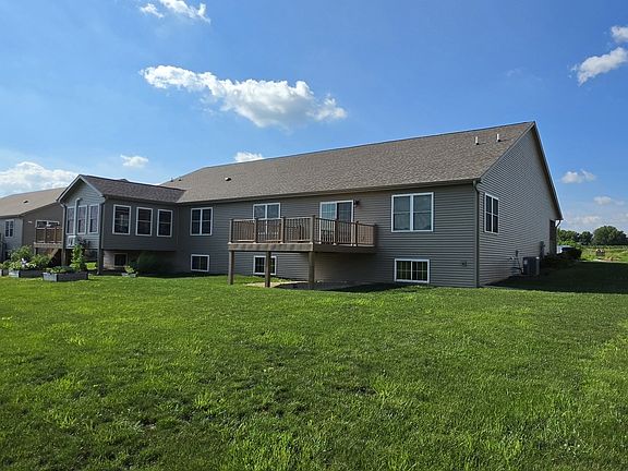 3rd image of 735 Yingling Dr