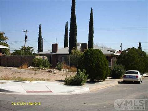 3rd image of 1316 Noble St