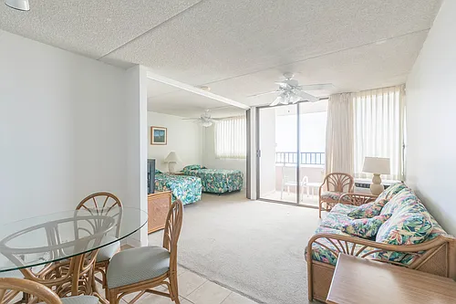 2240 Kuhio Ave Photo 1