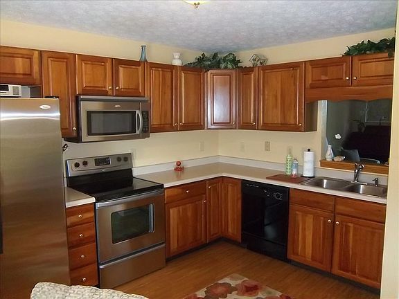 5th image of 13275 Ashview Dr