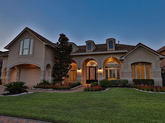 2nd image of 18934 Camillo Ct