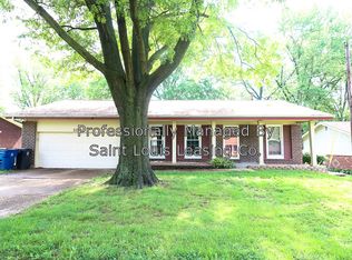 11922 Nero Dr, Florissant, MO