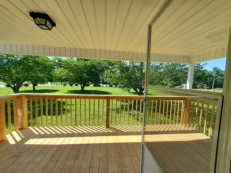 651 Gibson Rd — Photo 2