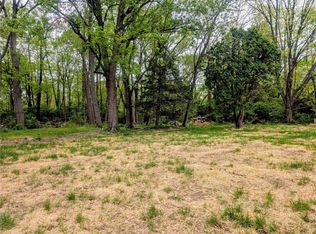 1570 Juniper Dr, Dayton, OH 45432
