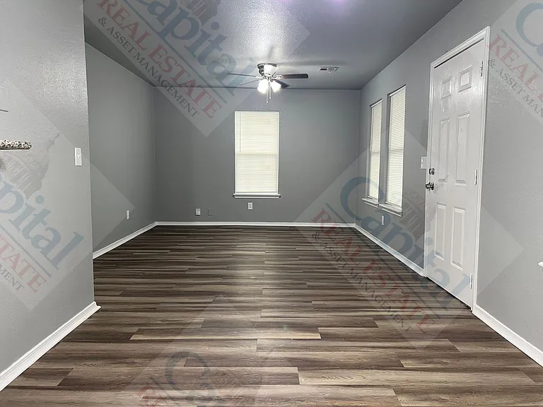 1520 Patricia Dr — Photo 6