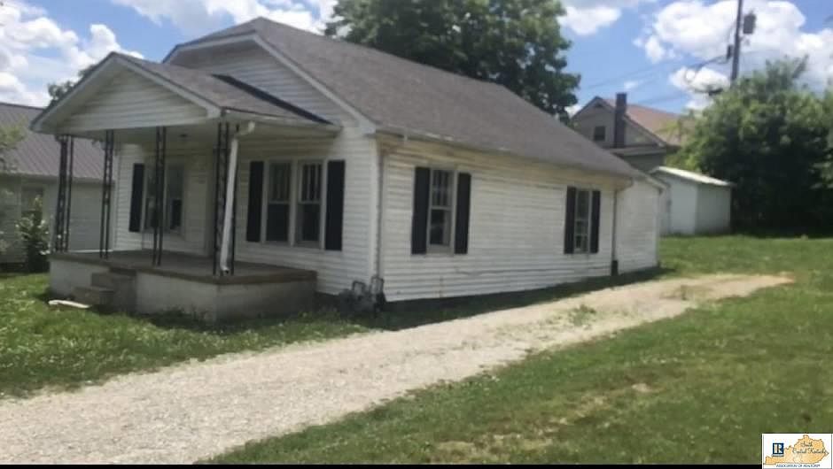 1st image of 907 White St