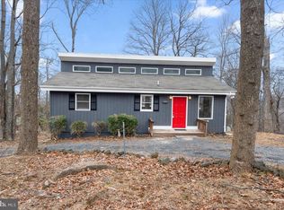 97 Honeysuckle Ln, Front Royal, VA 22630