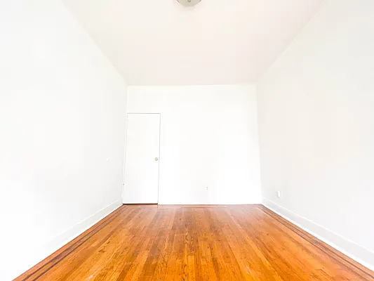 Rented by RealTegrity NY LLC | media 7