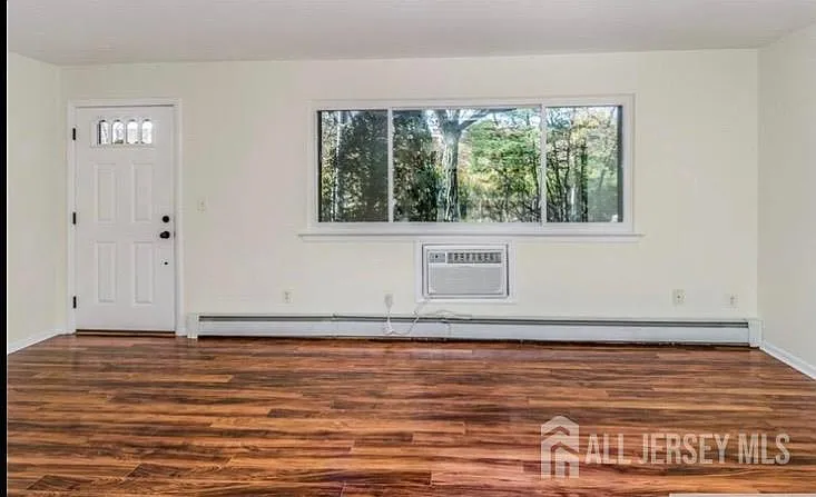 703 Cricket Ln — Photo 8