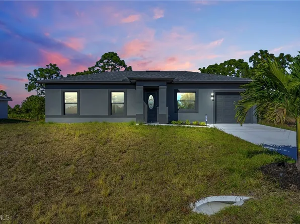 861 Chicago St E, Lehigh Acres, FL 33974