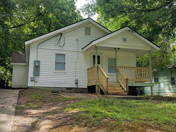 2nd image of 805 Lakeland St