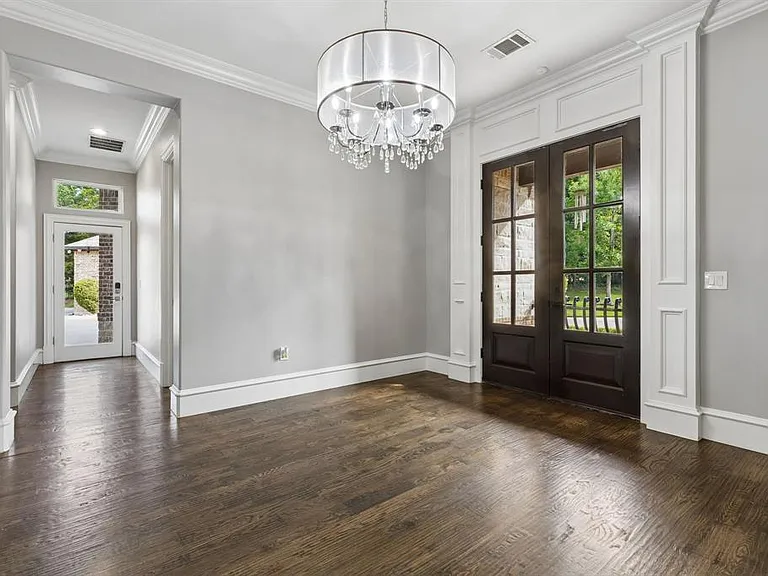 517 Pine Island Cir — Photo 15
