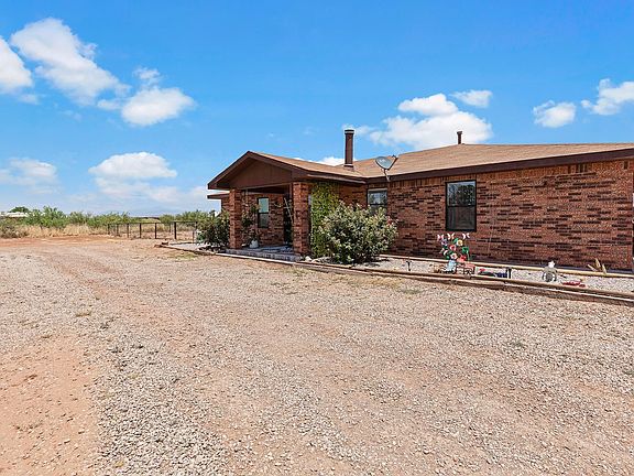 3rd image of 21 Gopher Rd