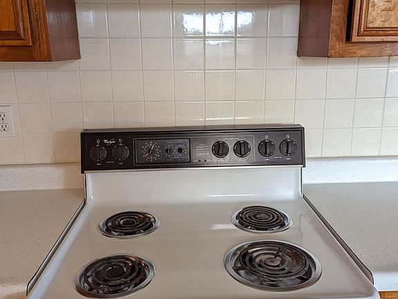 5th image of 901 Julie Ave #901