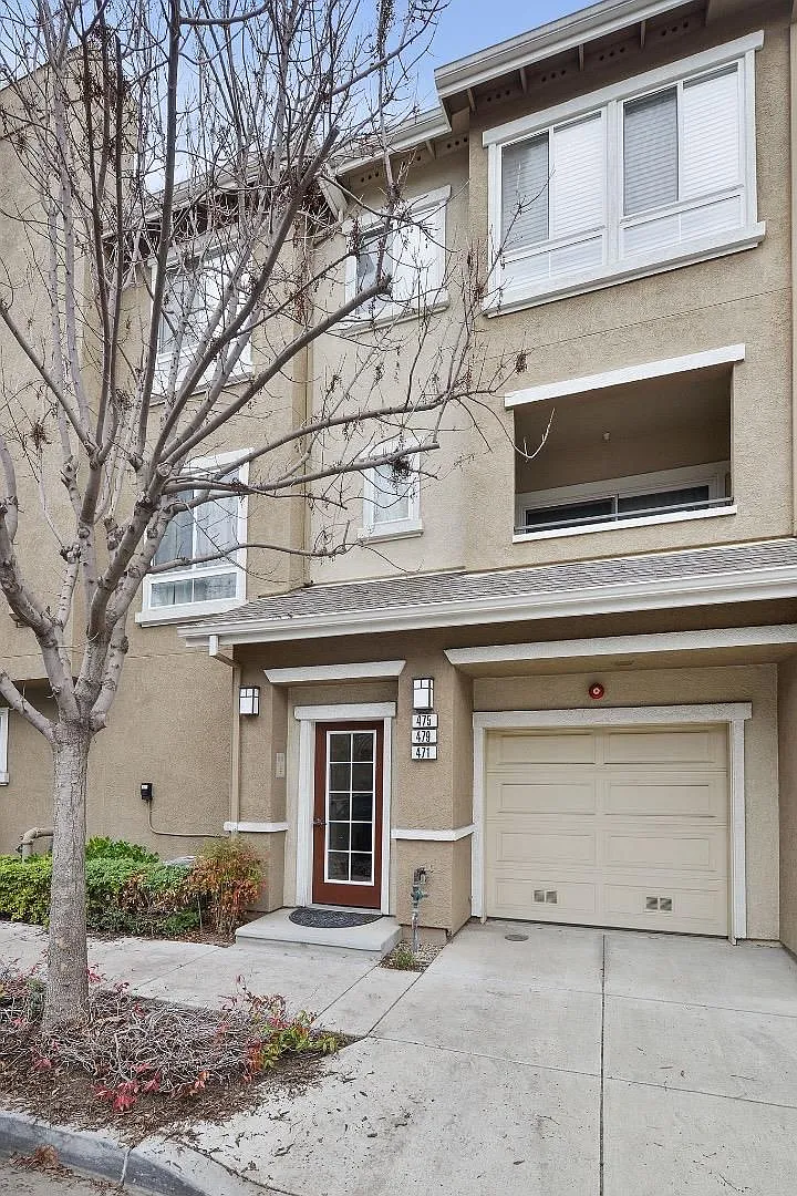 479 Marble Arch Ave photo 1