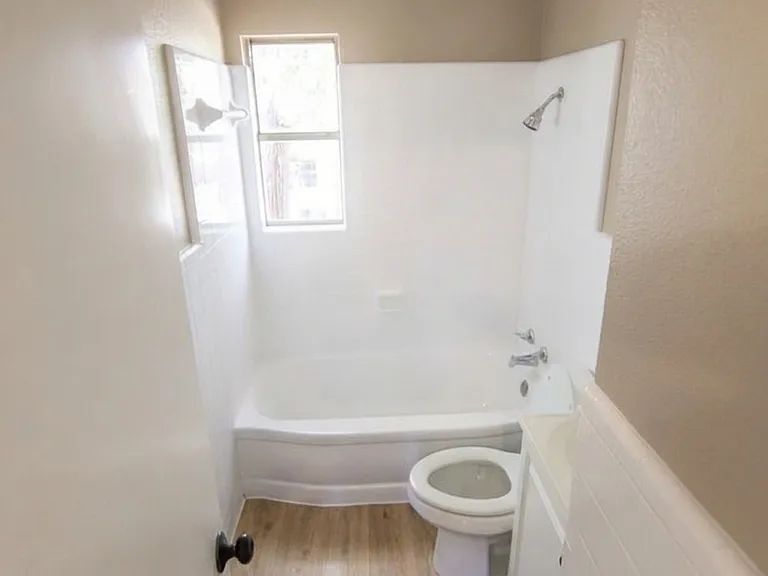 3539 S Ewing Ave — Photo 5