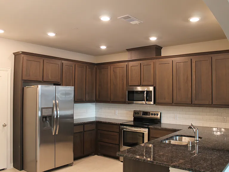 825 Ben Ln #825 — Photo 9
