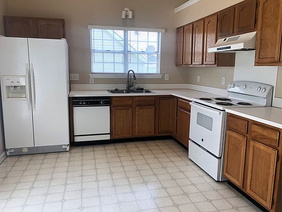 5th image of 8901 Clifton Meadow Dr