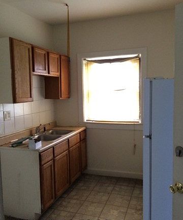 4th image of 206 N Leamington Ave
