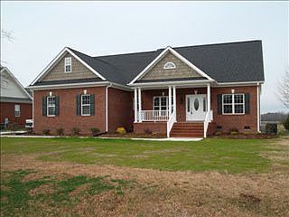 2nd image of 1002 Shelley Dr