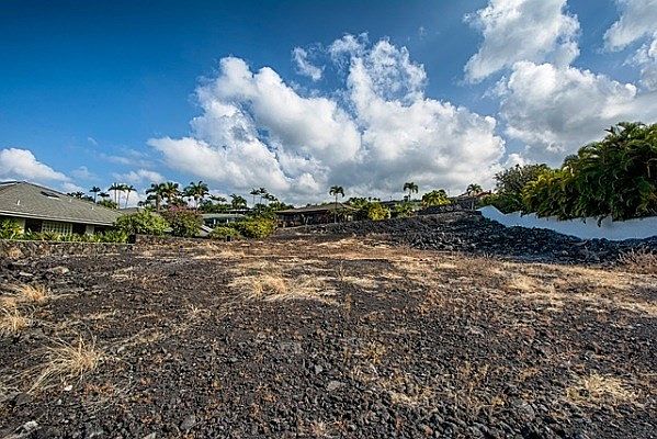 1st image of Kaula St Lot 19